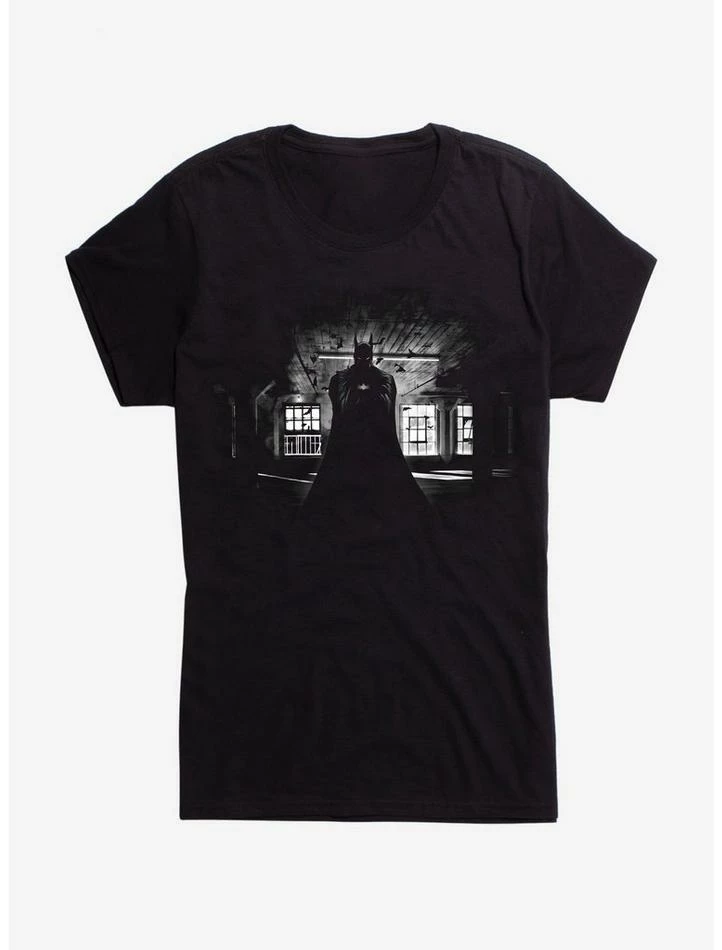 Brand new ๐ DC Comics Batman Empty Room ๐ง Girls T-Shirt โจ