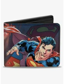 Discount 🎁 DC Comics Superman Flying Pose Shield Heat Vision Eyes Pose Close Up Bifold Wallet 🥰